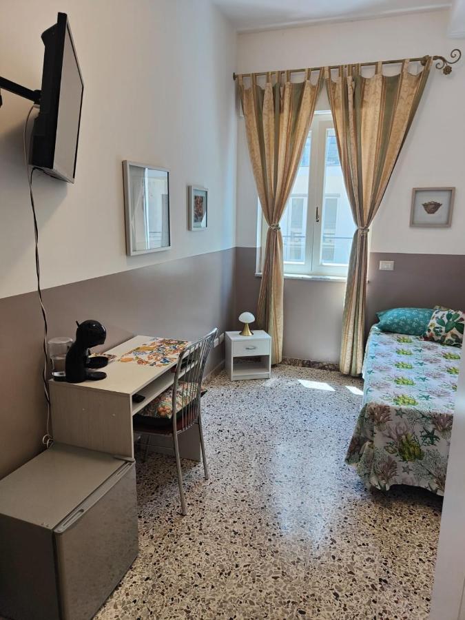 I Mori In Campidoglio Affitta Camere Sant'Agata di Militello Exterior photo